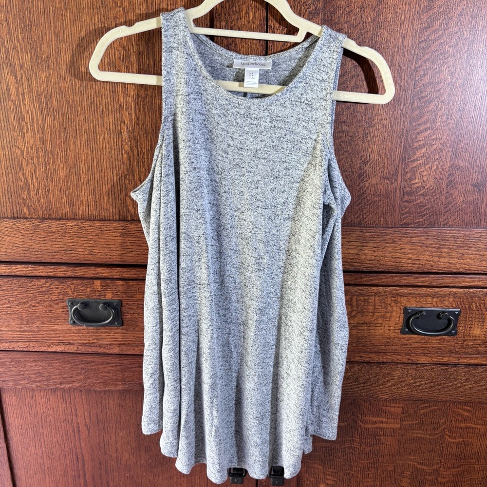 MOTHERHOOD MATERNITY GRAY COLD SHOULDER SWEATER SHIRT. Size Small.